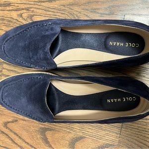 Women’s Cole Haan Navy Suede Platform loafers size 8
